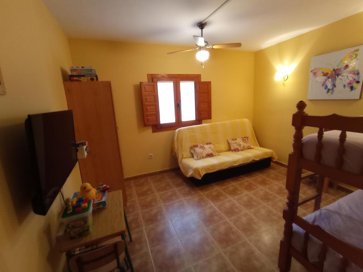 Casa Camille.Villares Эльче-де-ла-Сьерра Экстерьер фото